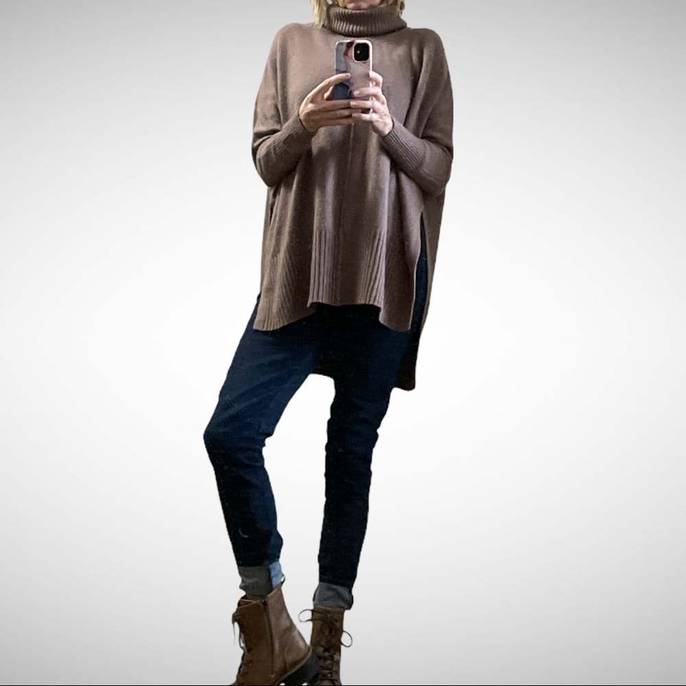 Jessica Simpson Oversized Tunic Sweater Taupe XS